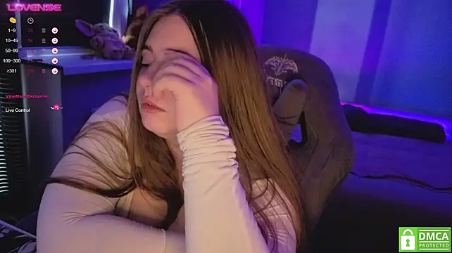 AmeliaMiles webcam