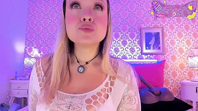 SaraAvila webcam