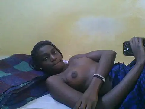 Freaky-Raina webcam
