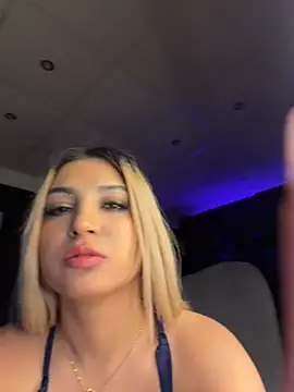 AstridJade webcam