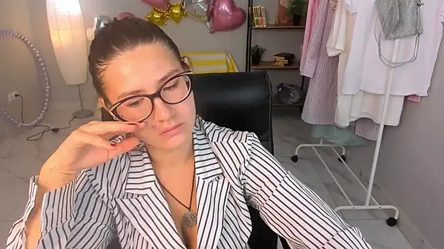 JulietBishop webcam