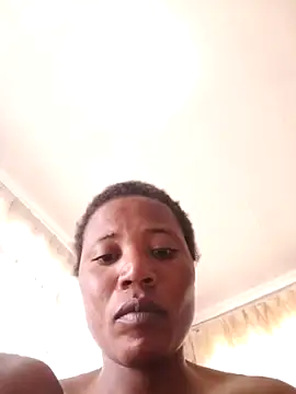 Queen_Diva45 webcam