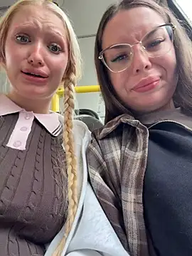 Elfi_InPublic