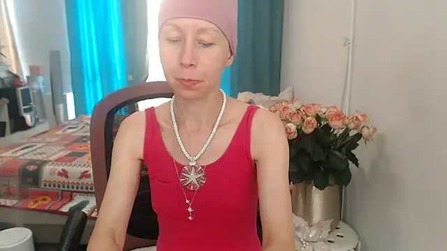 LuxuryNika live cam on StripChat