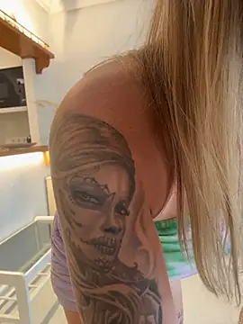 ChristinaSiemone webcam