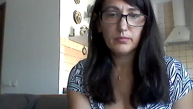 Elena48324 webcam