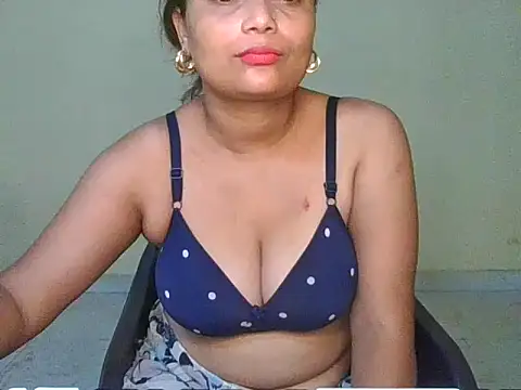 LustyPriya_ webcam