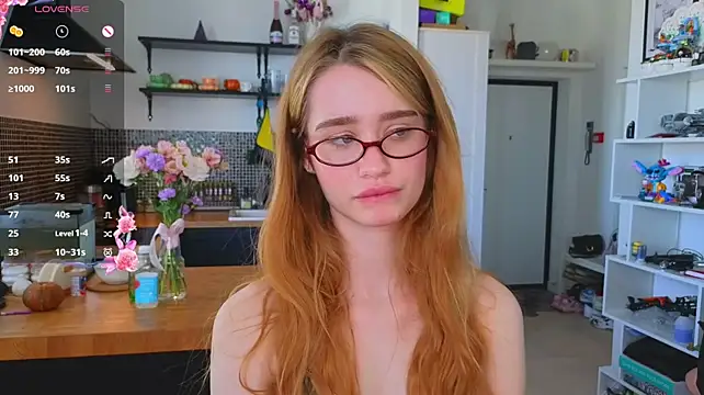 AliviaWithLove webcam