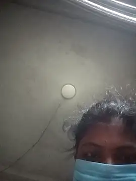 Queen_96 webcam