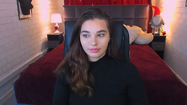 KristinaFairfax live cam on StripChat