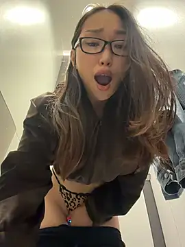 trytomakememoam webcam