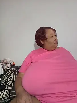 nancy111 (F milf) - Make me squit and cum on my toy