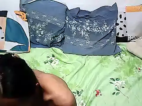 xxhottinybabe webcam
