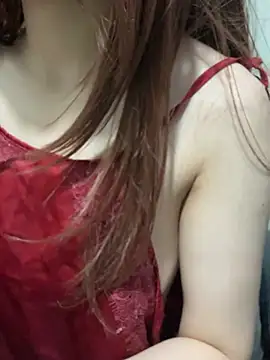 LylyPink68 webcam