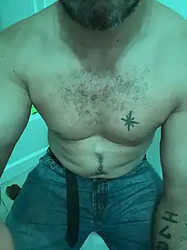 2addictivelyhorny webcam