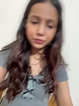 Maggie_748 webcam
