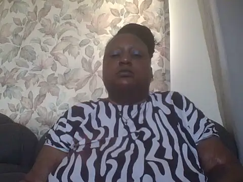 fat_ebonyqueen webcam
