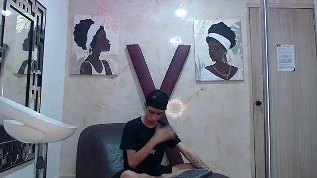 GOLDEN_BOSS webcam