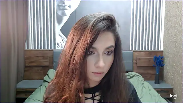 AdrianaCutes webcam