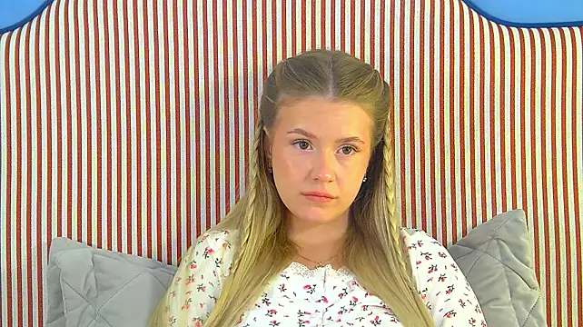 MilanaBalmain live sex cam