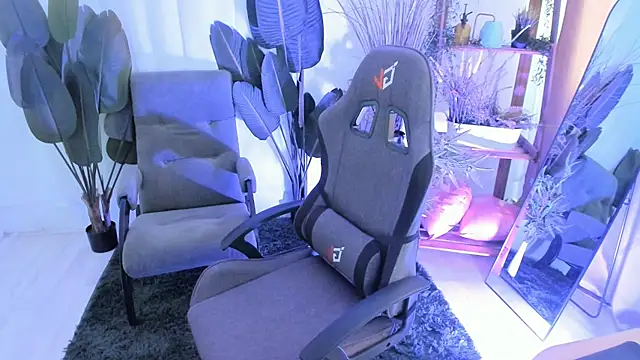 AstraMonroe webcam