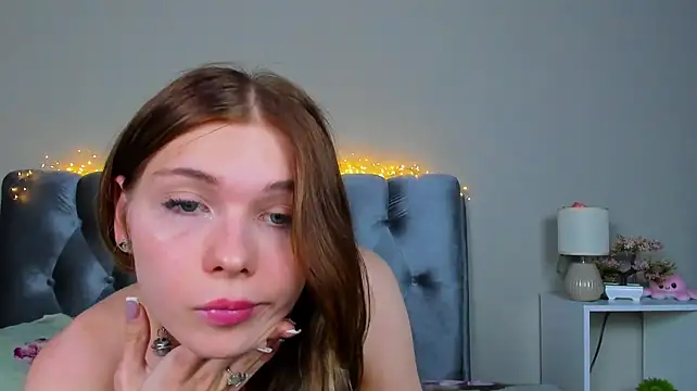 Blondy_Fina webcam