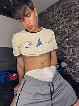 Naim_TheKing webcam
