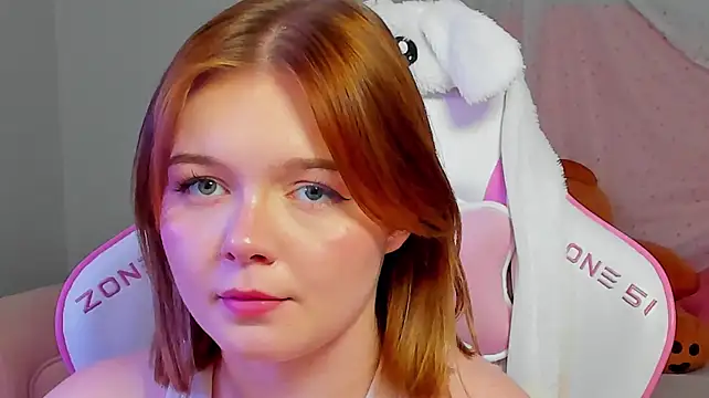 ElinaVale webcam