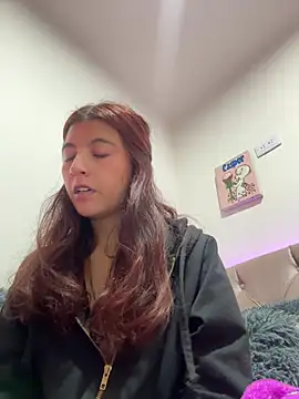 EveGreyson_Pink webcam