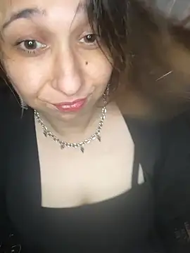 Eze13crybaby webcam