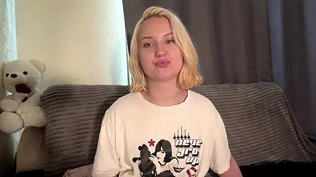 KiaraLemert webcam