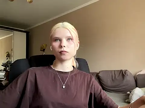 EdwinaDespres webcam
