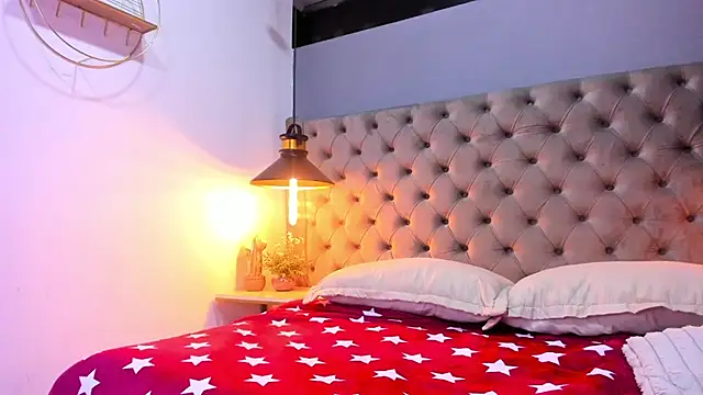 Mia_Michell webcam