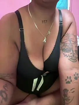 Madsion23 webcam
