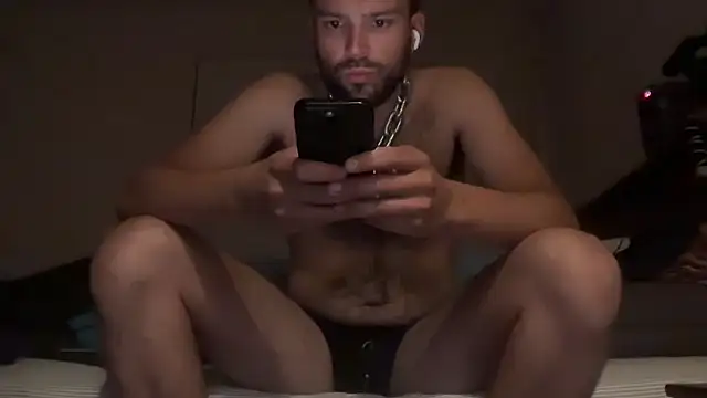69woodinson live cam on StripChat