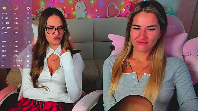 hotty_girls_here webcam