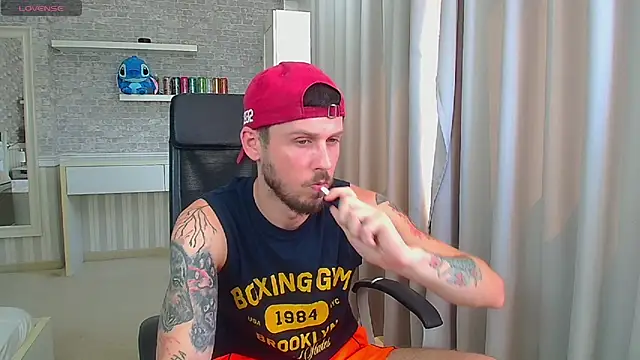 JonahShaw webcam
