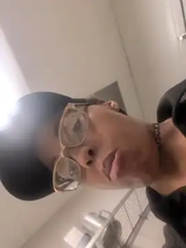 Synfulsymone9 webcam