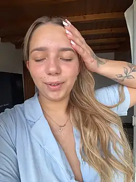 Naomi-Klein webcam