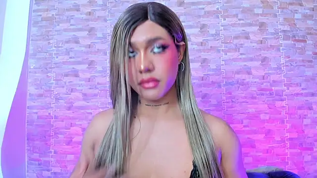 Dreams_Chloe webcam