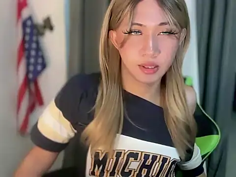 Miss_CandyX live sex cam