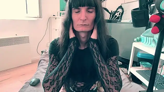 CeriseLapine webcam