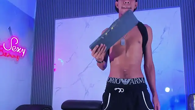 Xxx_hot23cm webcam