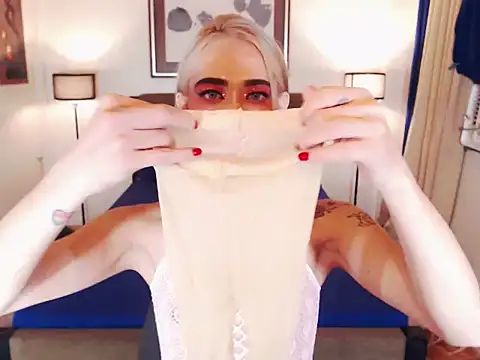 PreciousAmore webcam