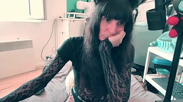 CeriseLapine webcam