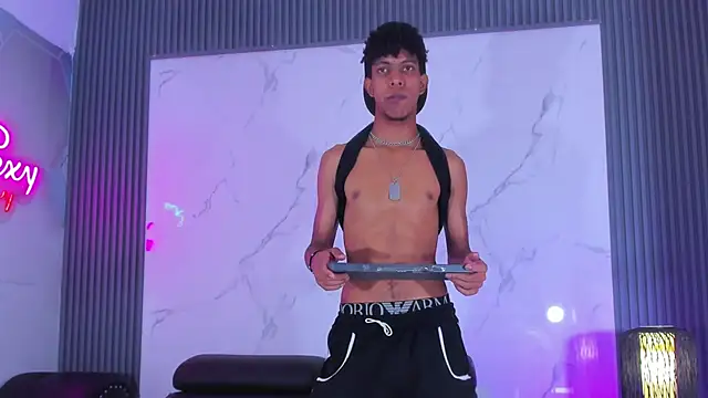 Xxx_hot23cm webcam