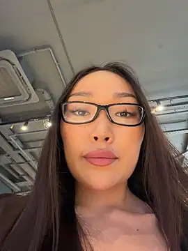 trytomakememoam webcam