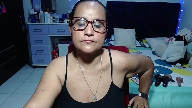 pervert_mommy_ live cam on StripChat