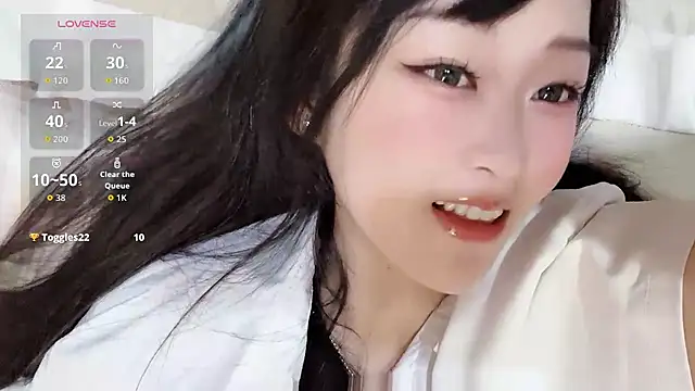yueyue2003 Live Webcam on Stripchat
