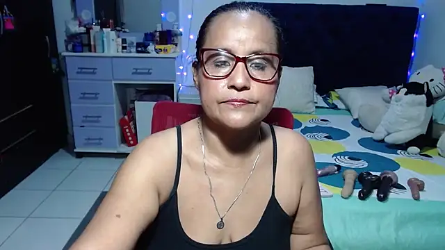 pervert_mommy_ live cam on StripChat